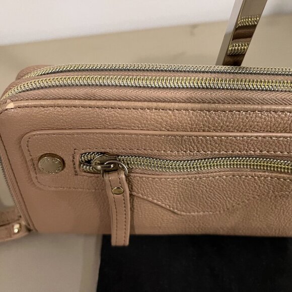 Steve Madden Clutch/Wallet - Picture 4 of 6